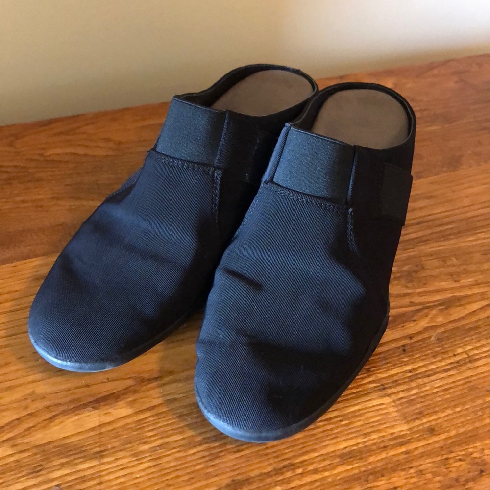 Black mule wedges, size 8M A2 Brand